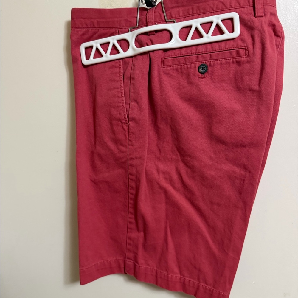 Amazon Essentials Men's Flat Front Red Shorts